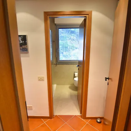 2-bedroom Lakeview Bella Gaeta *
