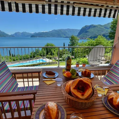 Apartament 2-bedroom Lakeview Bella Gaeta