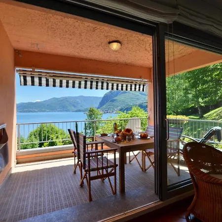 2-bedroom Lakeview Bella Gaeta
