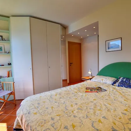 2-bedroom Lakeview Bella Gaeta * San Siro (Lombardy)