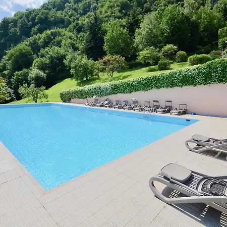 Apartament 2-bedroom Lakeview Bella Gaeta San Siro (Lombardy)